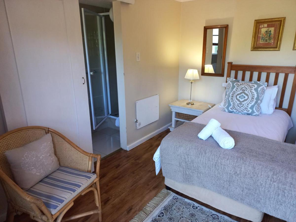 Woodleigh Guest Lodge イースト・ロンドン エクステリア 写真